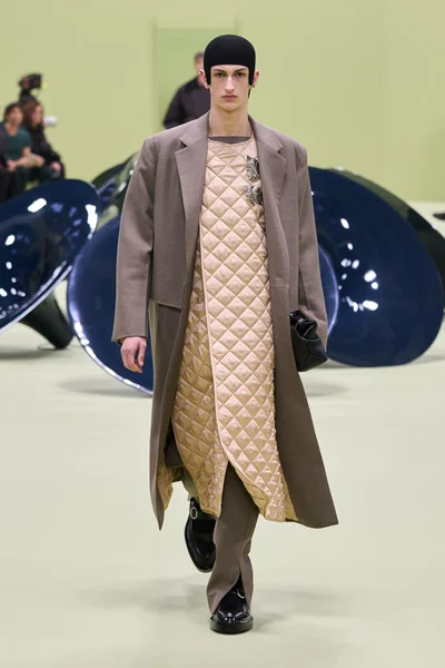Look 26